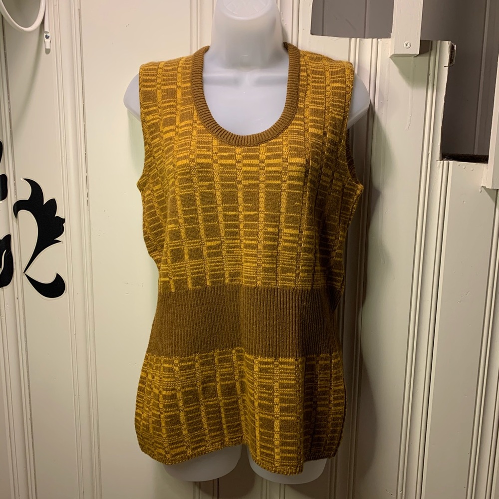 Vintage 70s Revere wintuk sweater vest gold brown M